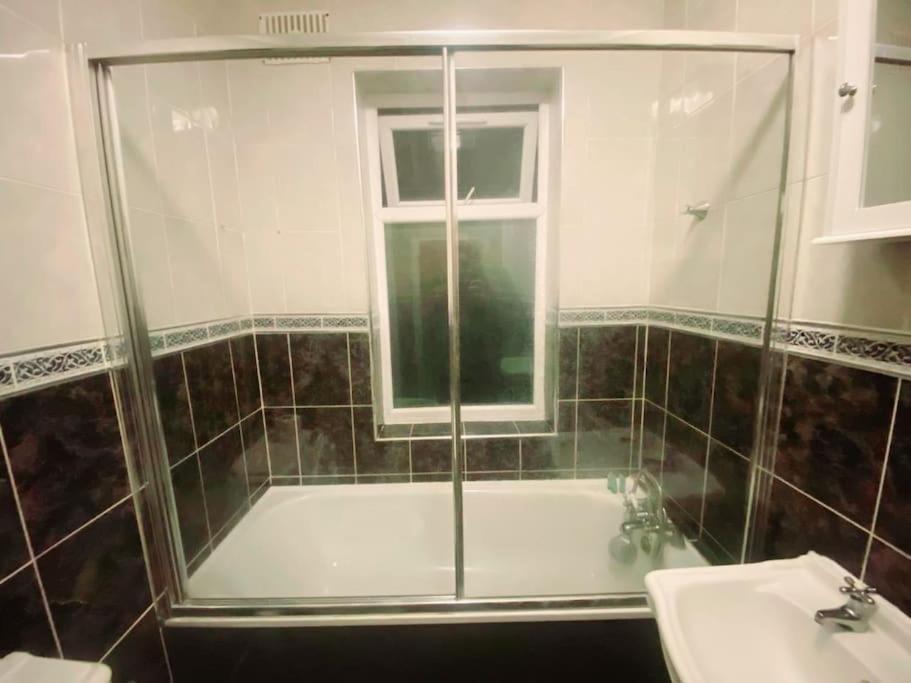 Evo 2 Bed - 2 Mins Stn Town Centre