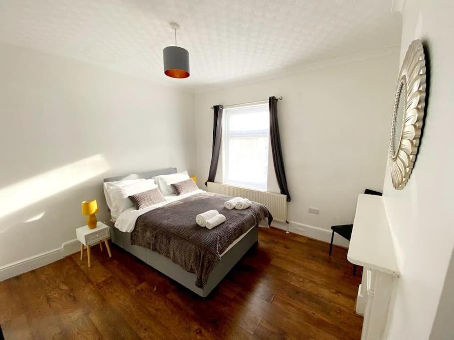 Evo 2 Bed - 2 Mins Stn Town Centre