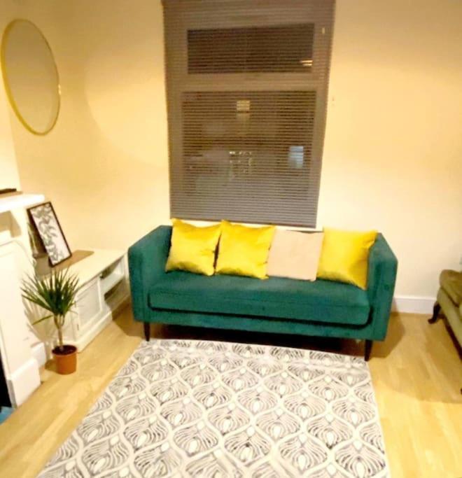 Apartment Evo 2 Bed - 2 Mins Stn Town Centre