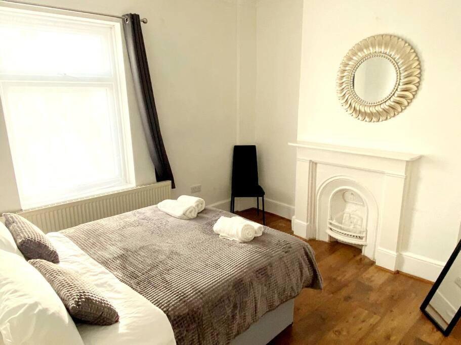 Apartment Evo 2 Bed - 2 Mins Stn Town Centre *