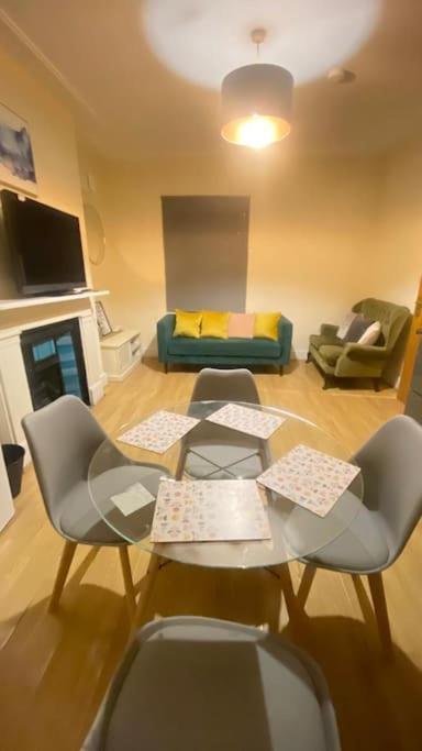 Apartment Evo 2 Bed - 2 Mins Stn Town Centre *